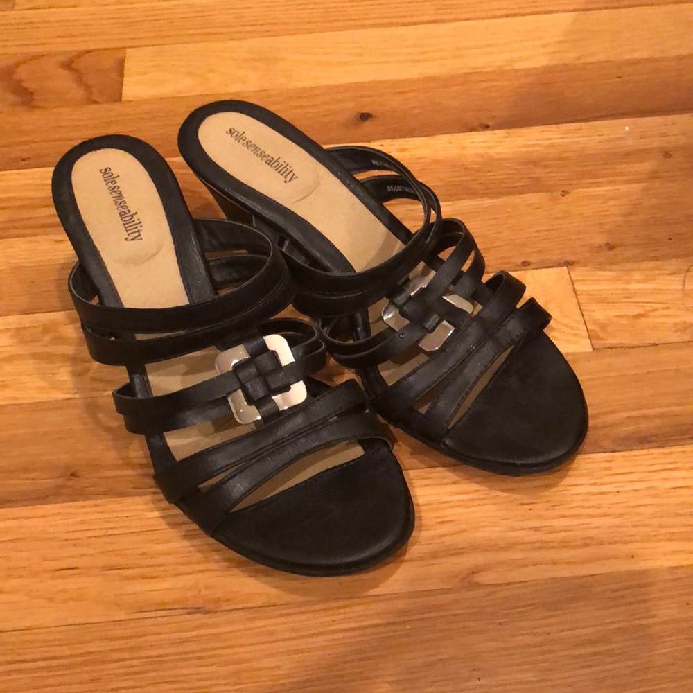 Black and Gold Wedge